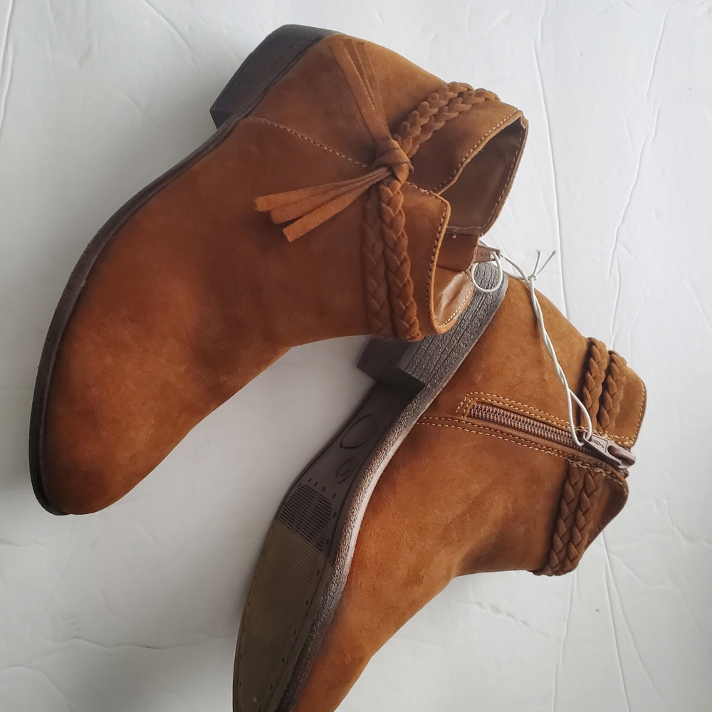 Cat & Jack Brown Ankle Boots with Suede Material and Pointed Toe